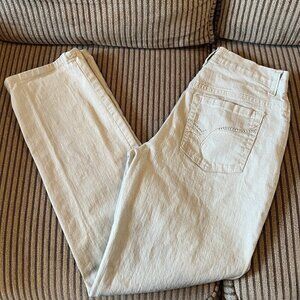 Women's Gloria Vanderbilt Cream Jeans with fancy stitched pockets, Size 4